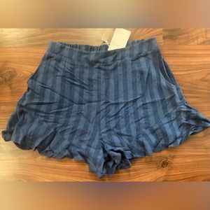 Saltwater Luxe shorts blue ruffle size large